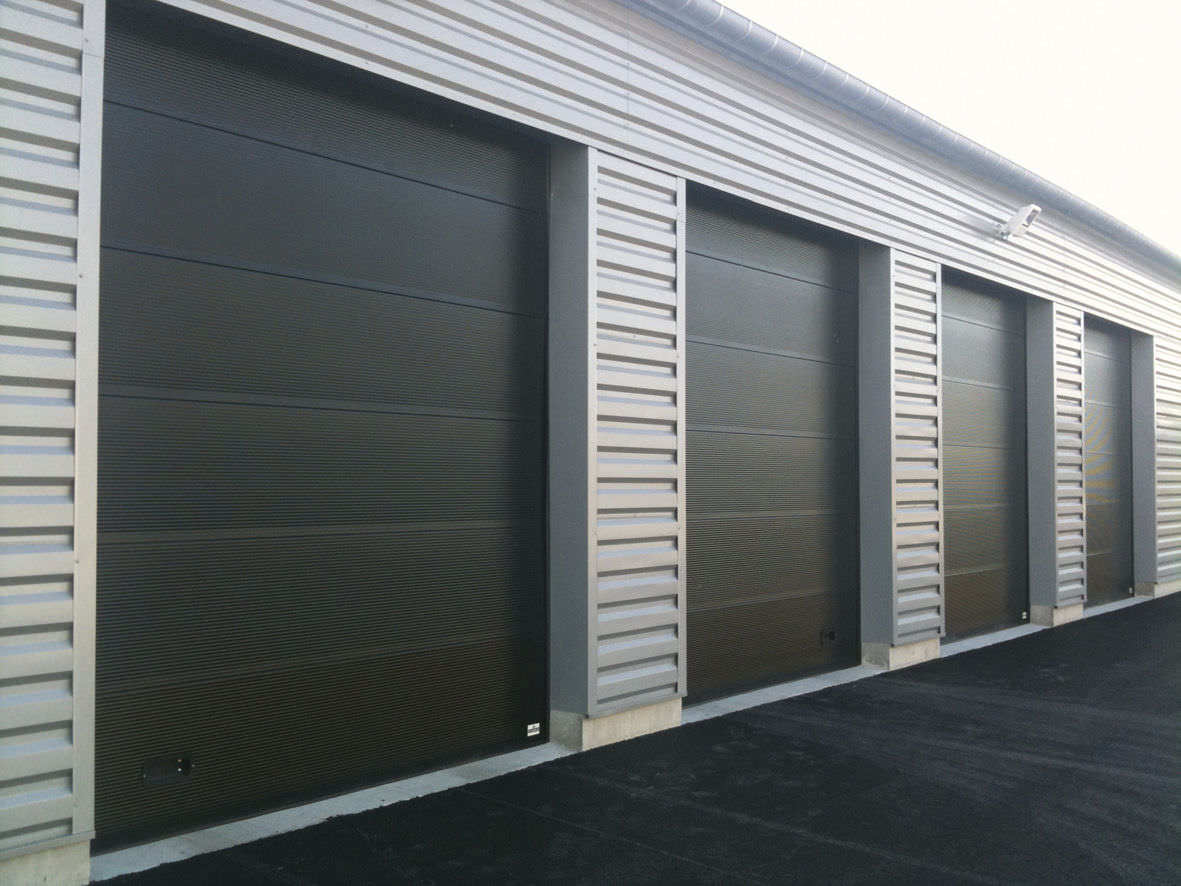 Insulated Industrial Sectional Door