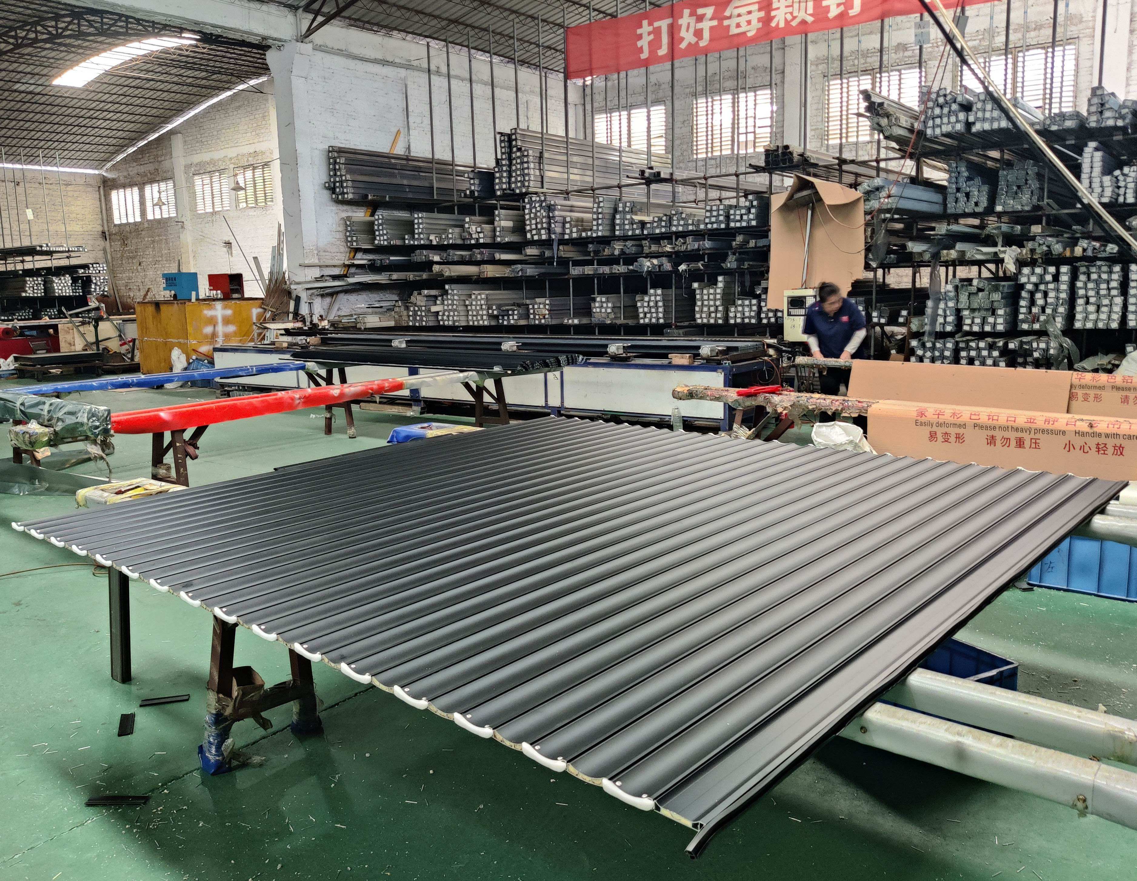 Automatic Aluminum Louvered Roller Shutter Door panel detail 2