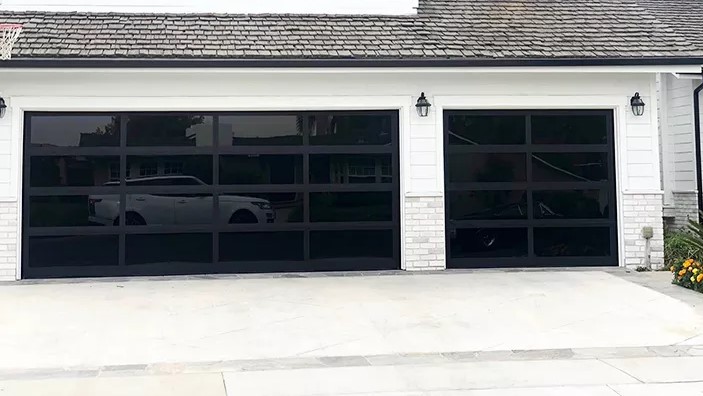 Transparent Tempered Glass Aluminum Garage Door product description 4