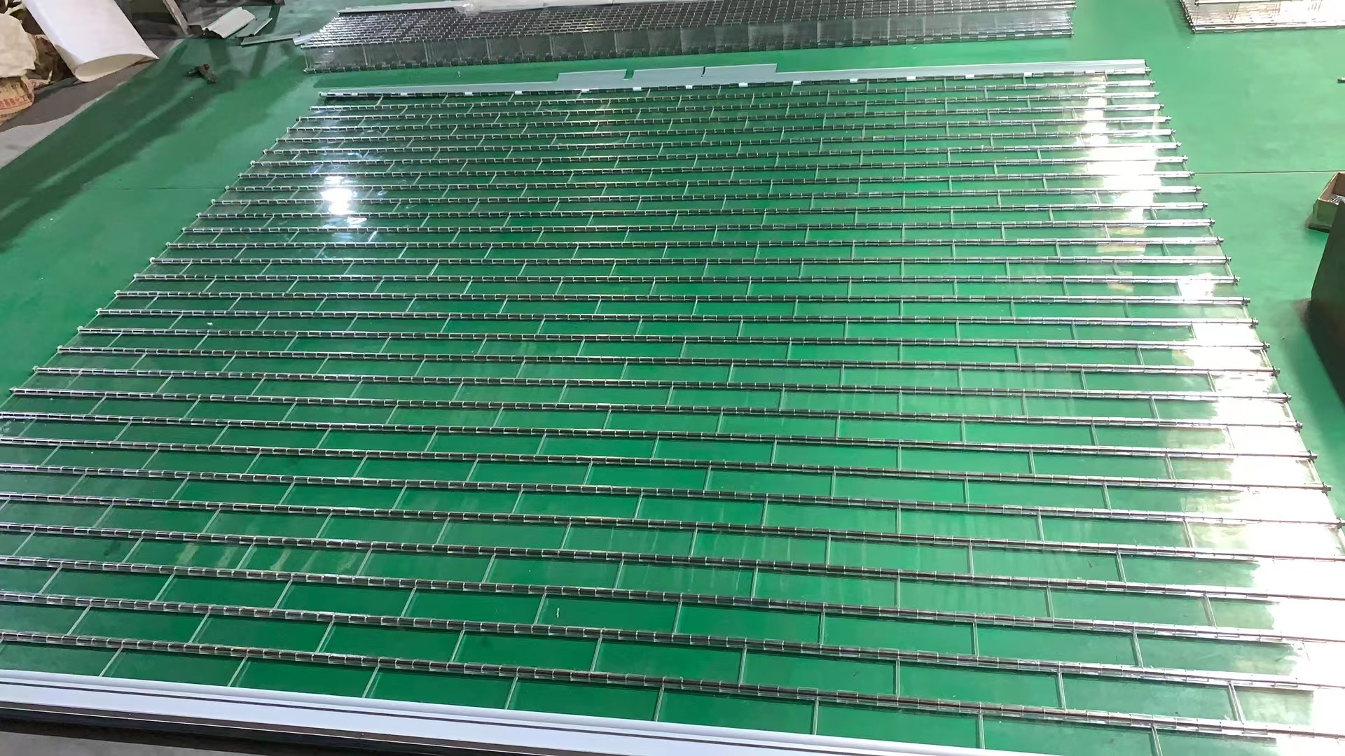 Anti-Theft Transparent Roller Shutter Door door panel option 3