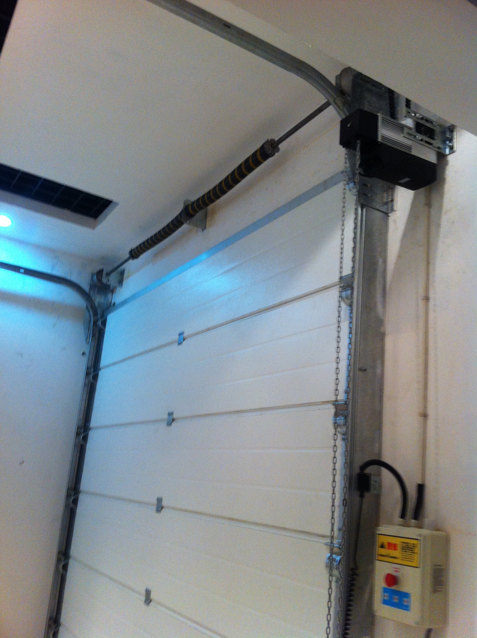 Galvanized Steel Sectional Garage Door with Full Vision Glass Panels product description 3
